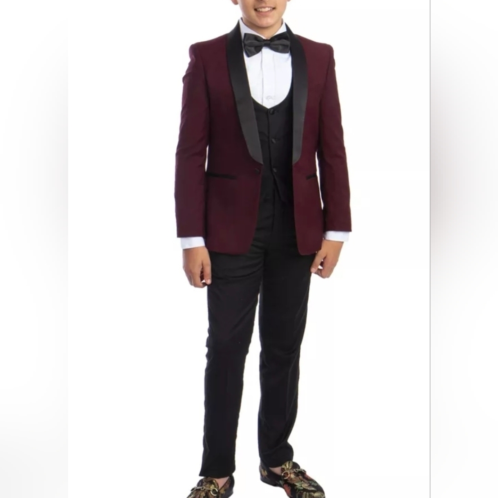 Perry Ellis Boy's 5 Piece Slim Fit Shawl Tuxedo Set Size 10